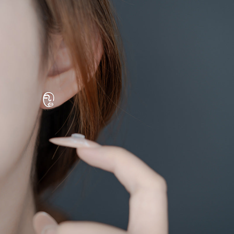 Charming Earring for Any Occasion