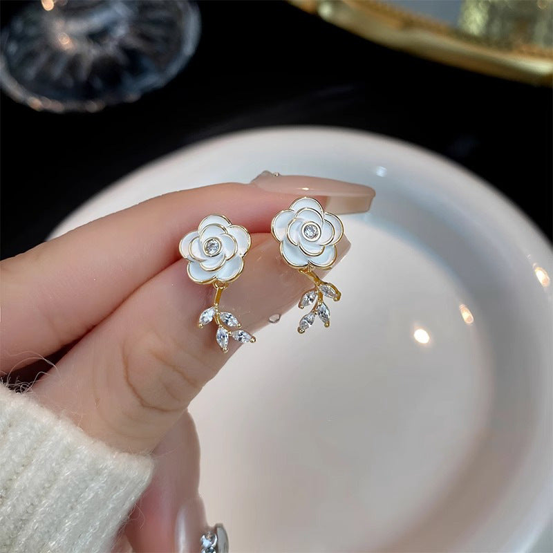 Elegant Earring for Every Occasion