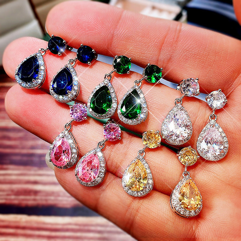 Charming Earring for Any Occasion