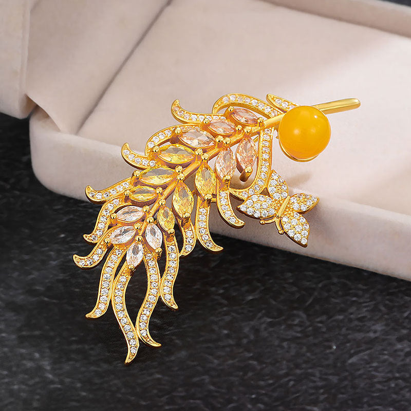 Elegant Gold Piece for Every Occasion