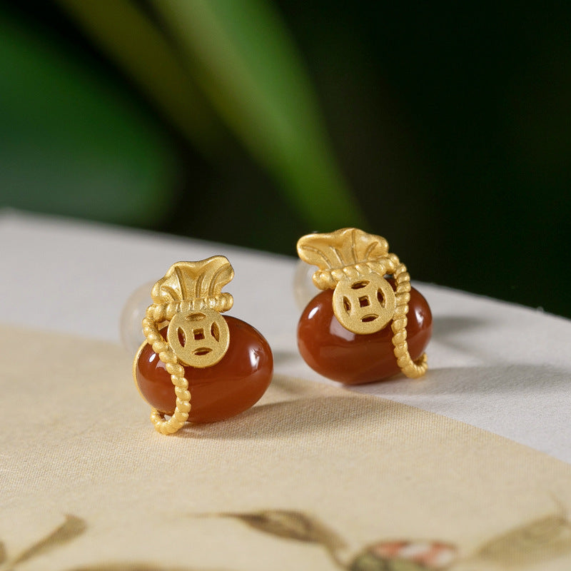 Romantic Gold Earring for Special Moments