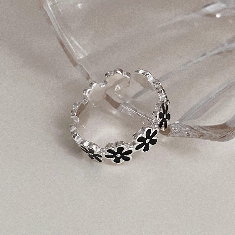 Beautiful Ring with Unique Style