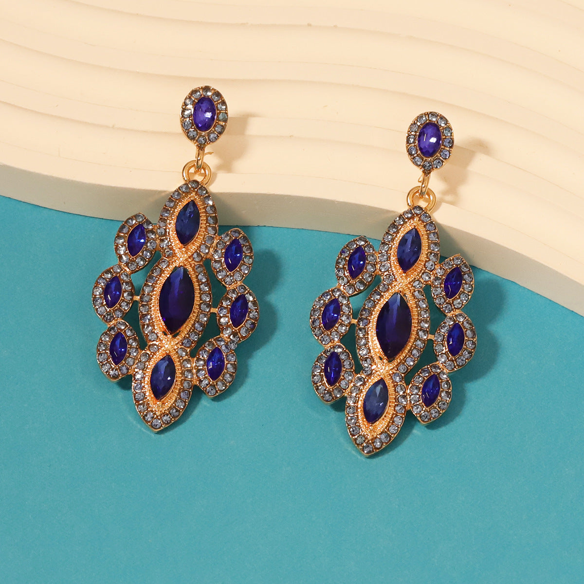 Elegant Earring for Every Occasion