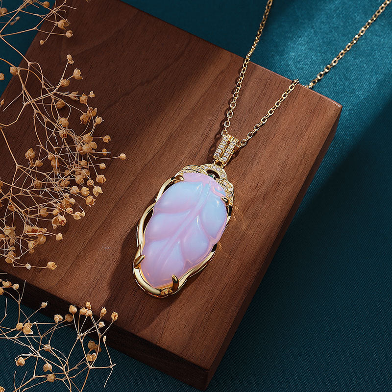 Beautiful Silver Pendant with Unique Style