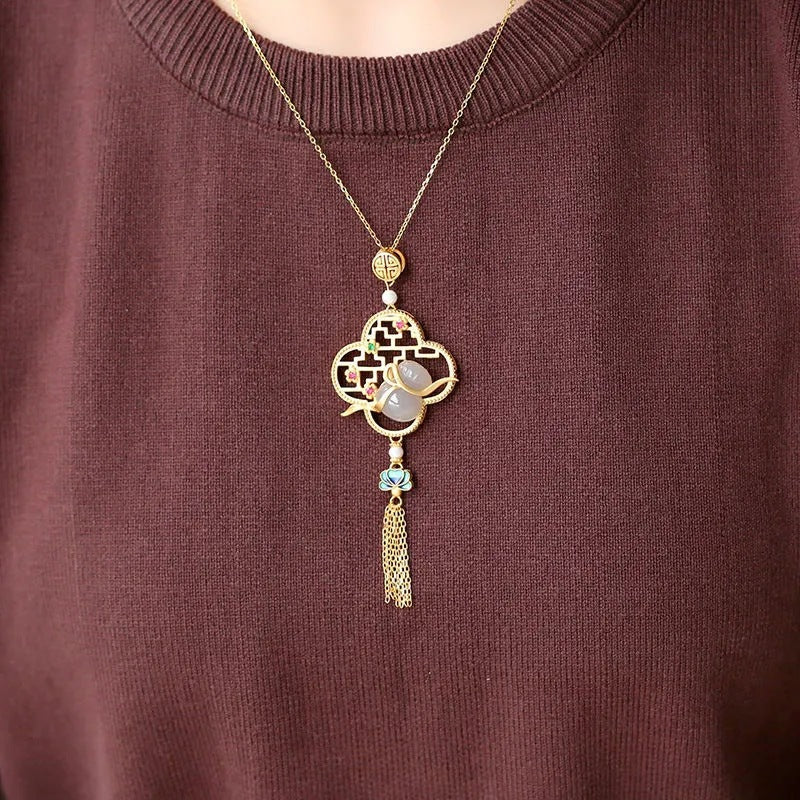 Elegant Gold Necklace for Every Occasion