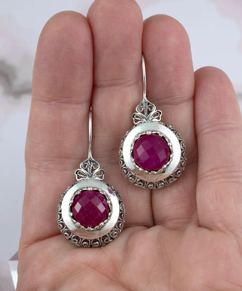 Classic Earring with Timeless Appeal
