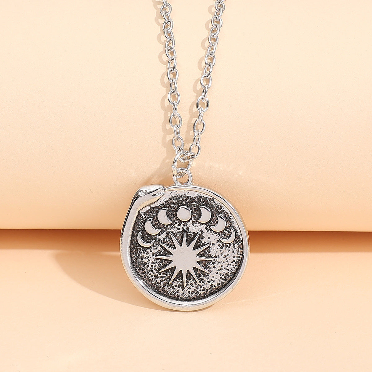 Elegant Gold Pendant for Every Occasion