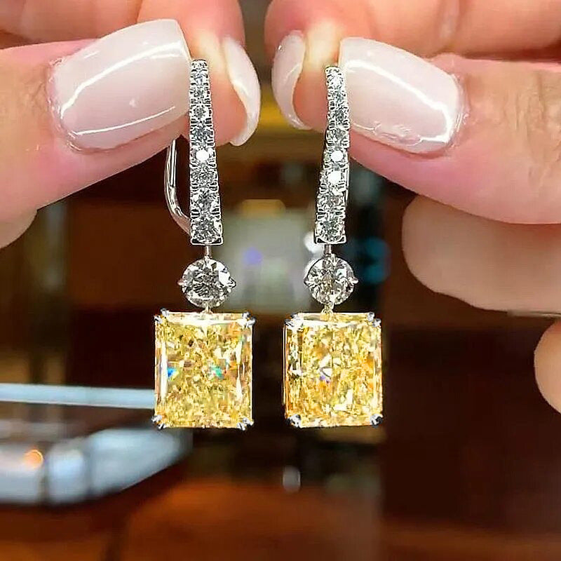 Beautiful Earring with Unique Style