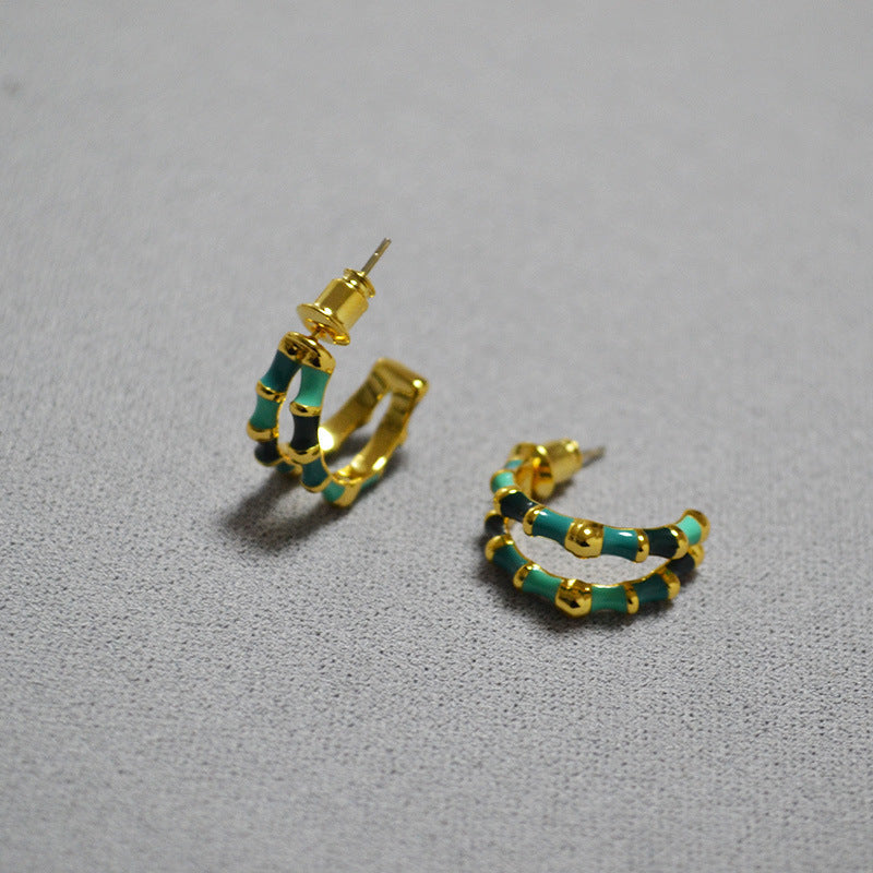 Classic Silver Earring with Timeless Appeal