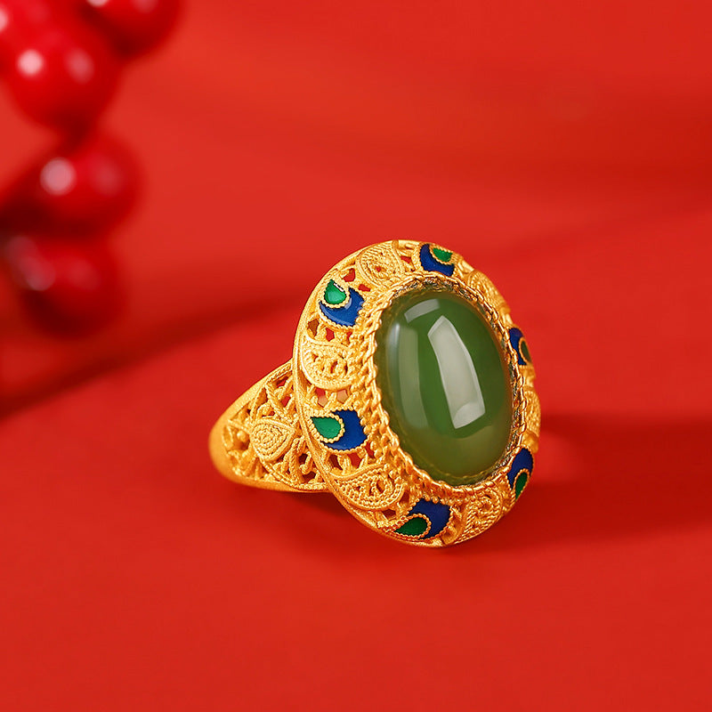 Charming Gold Earring for Any Occasion
