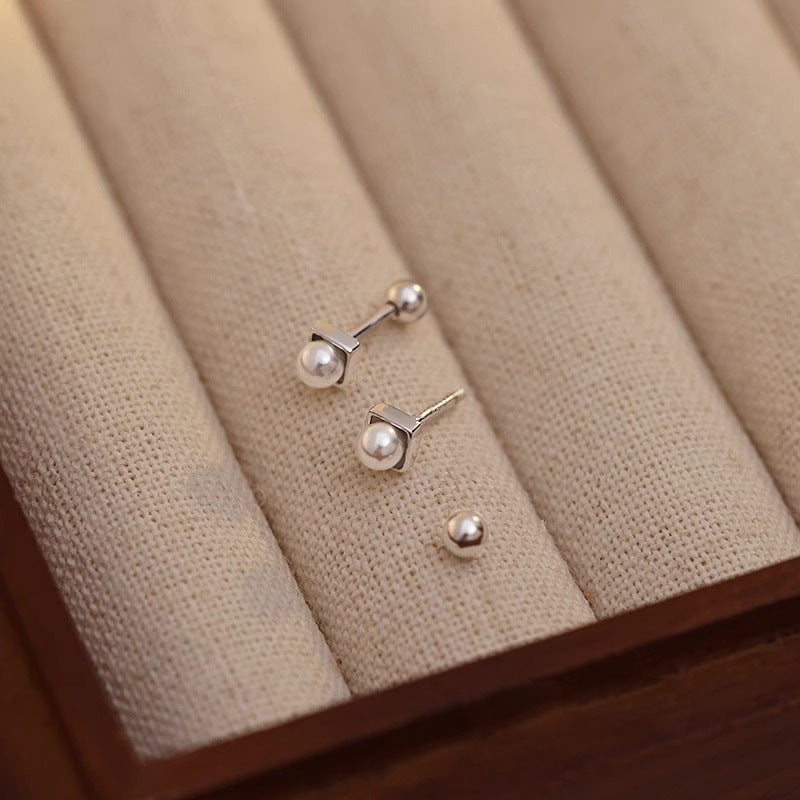 Classic Pearl Earring with Timeless Appeal