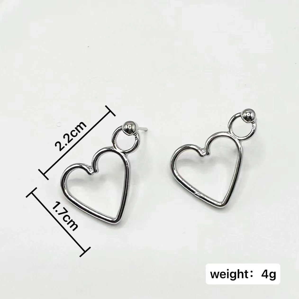 Charming Earring for Any Occasion