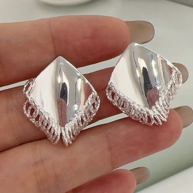 Beautiful Silver Earring with Unique Style