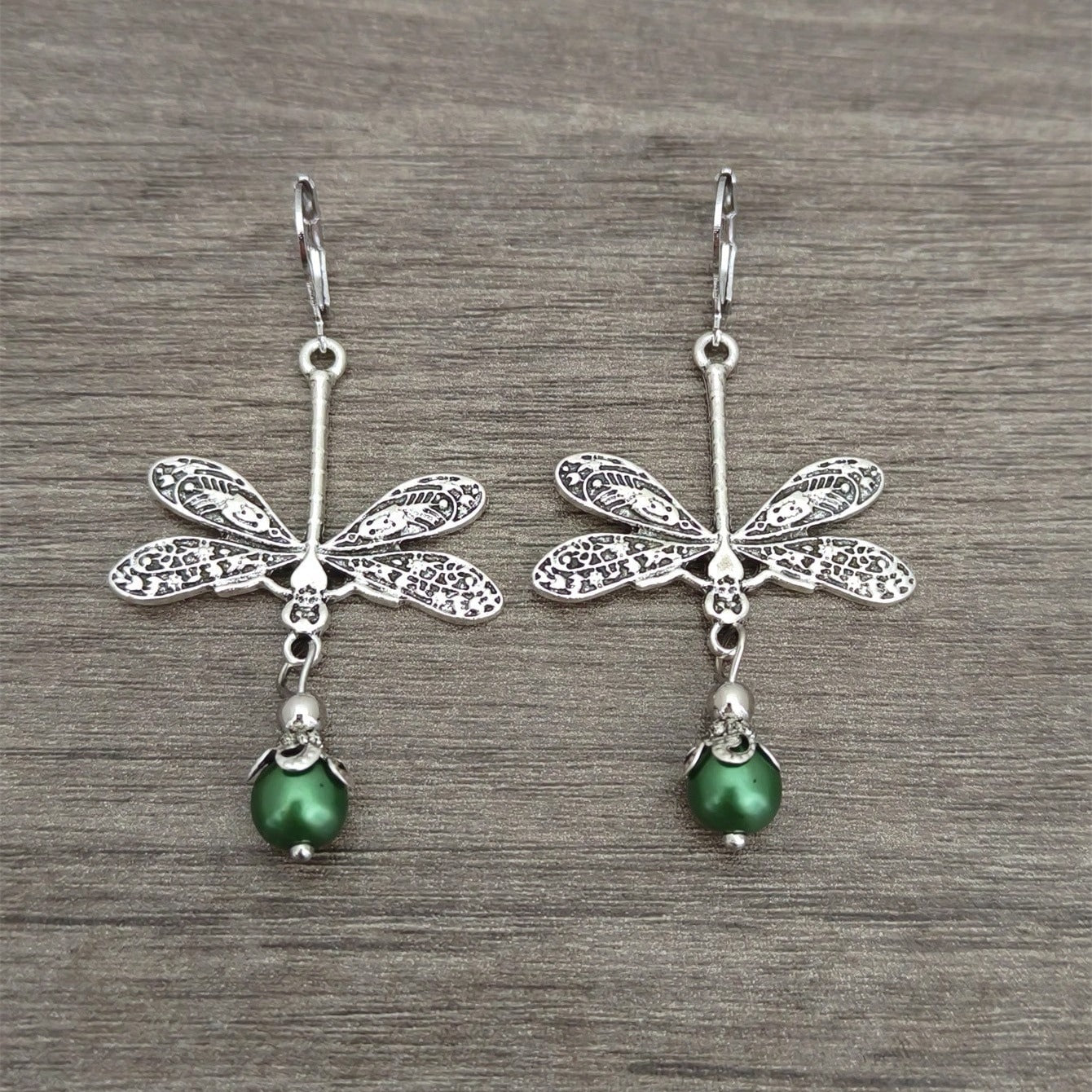 Beautiful Pearl Earring with Unique Style