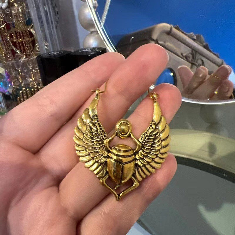 Vintage Handmade Gold Earring