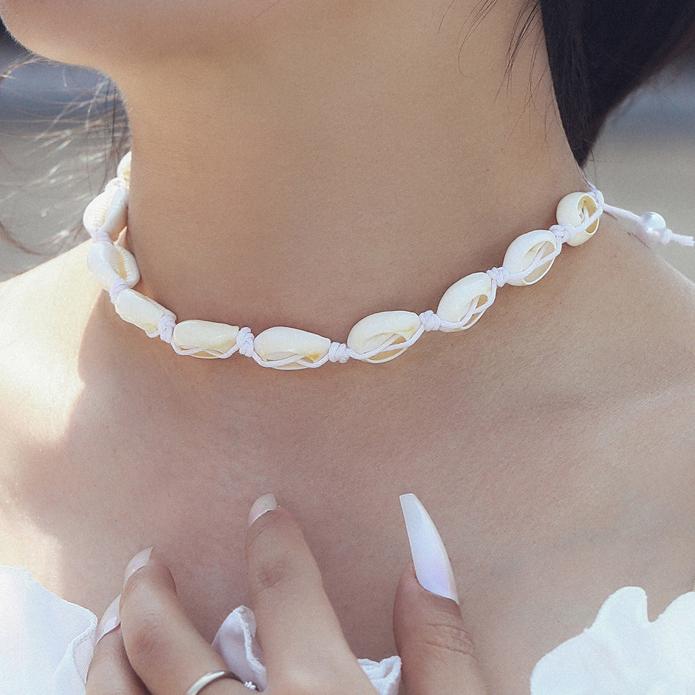 Classic Pearl Necklace with Timeless Appeal
