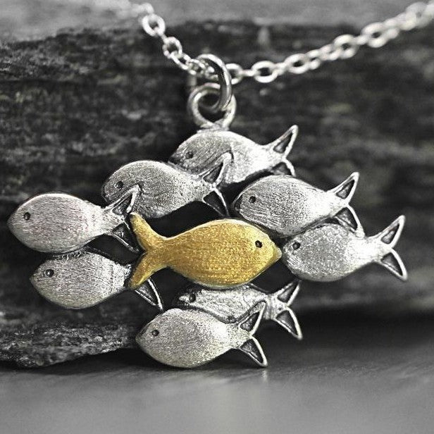 Classic Gold Necklace with Timeless Appeal