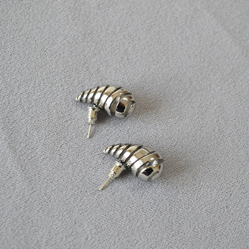 Vintage Handmade Gold Earring