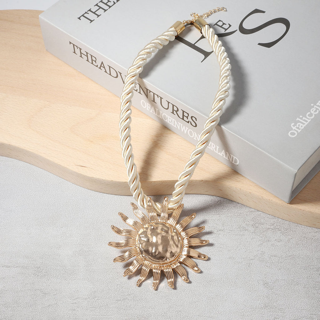 Romantic Necklace for Special Moments