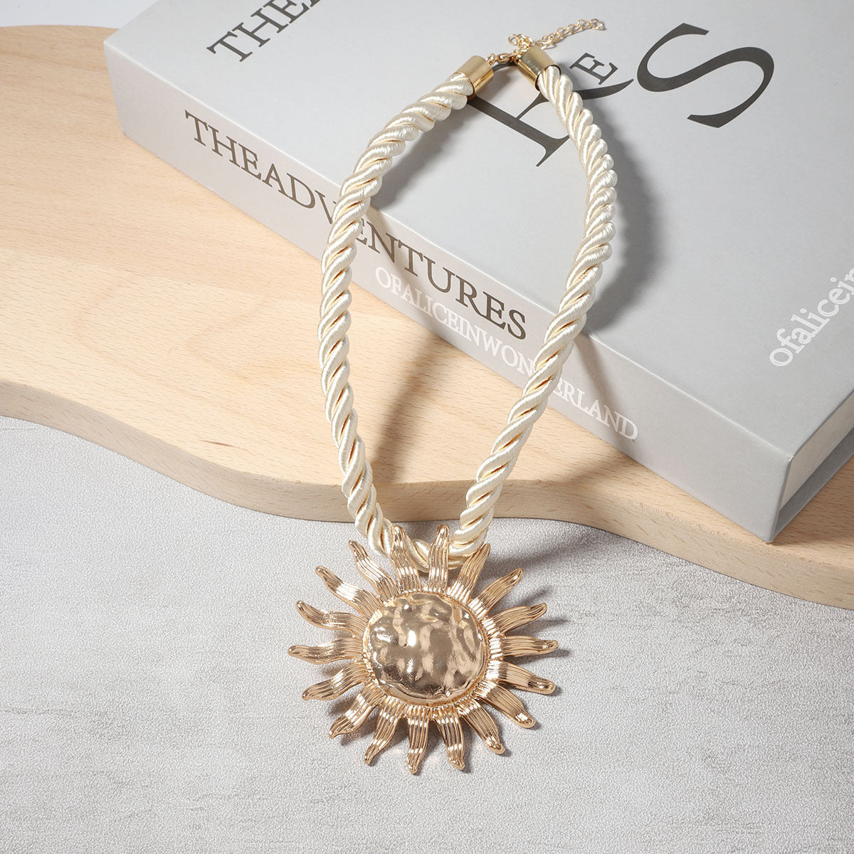 Romantic Necklace for Special Moments