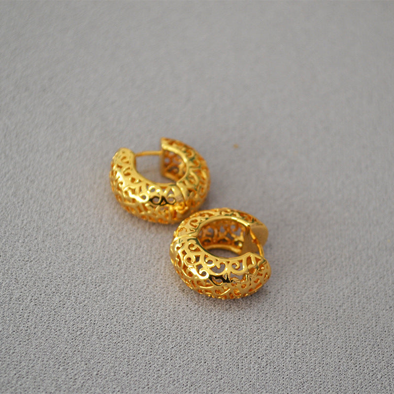 Vintage Handmade Gold Earring
