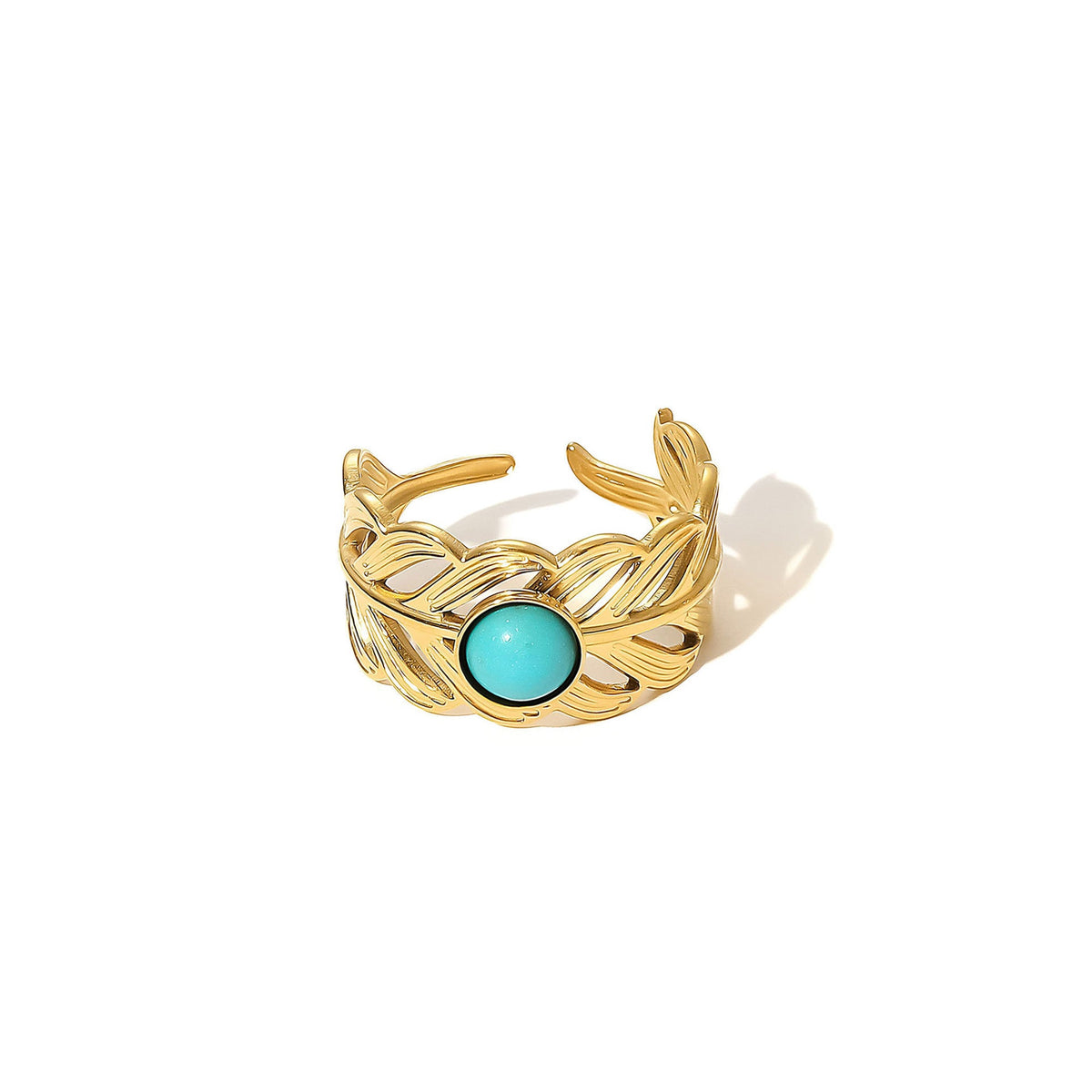 Classic Gold Ring with Timeless Appeal