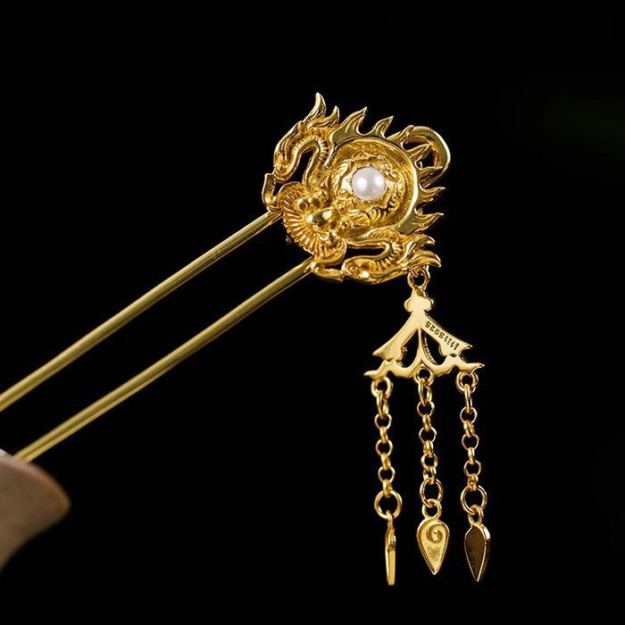 Elegant Gold Piece for Every Occasion