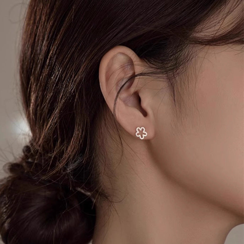 Romantic Earring for Special Moments
