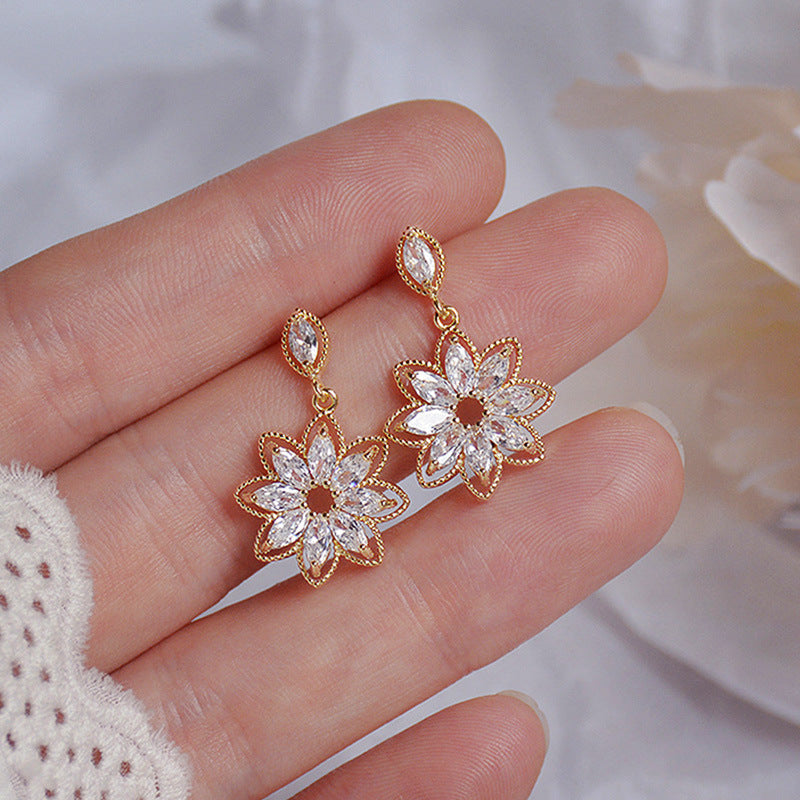 Elegant Earring for Every Occasion