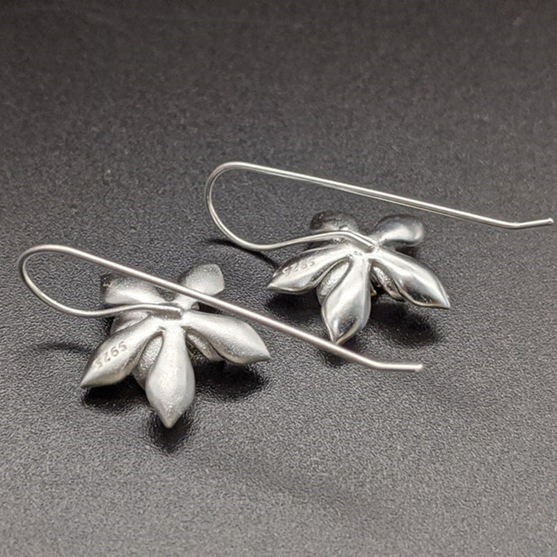 Romantic Silver Earring for Special Moments