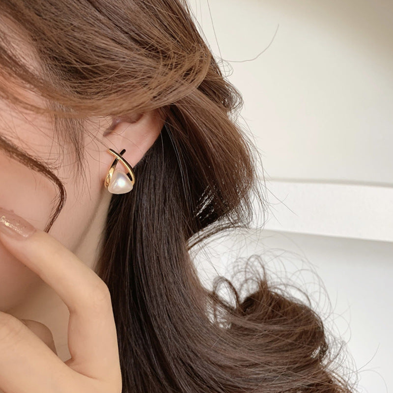 Romantic Pearl Earring for Special Moments