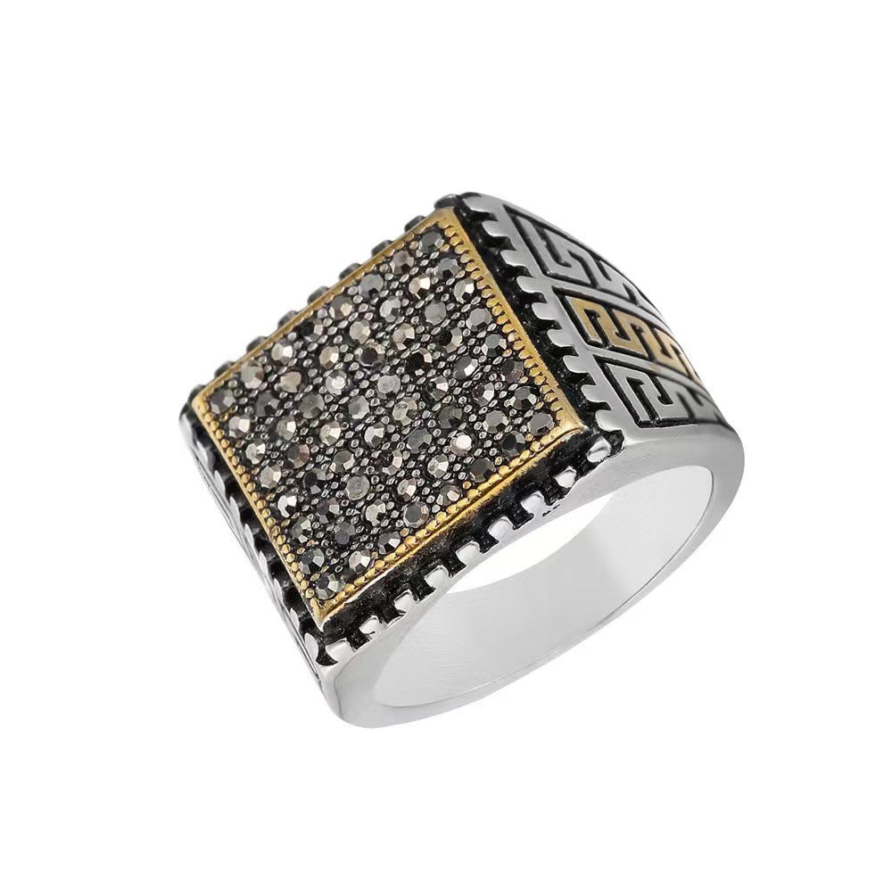 Classic Ring with Timeless Appeal