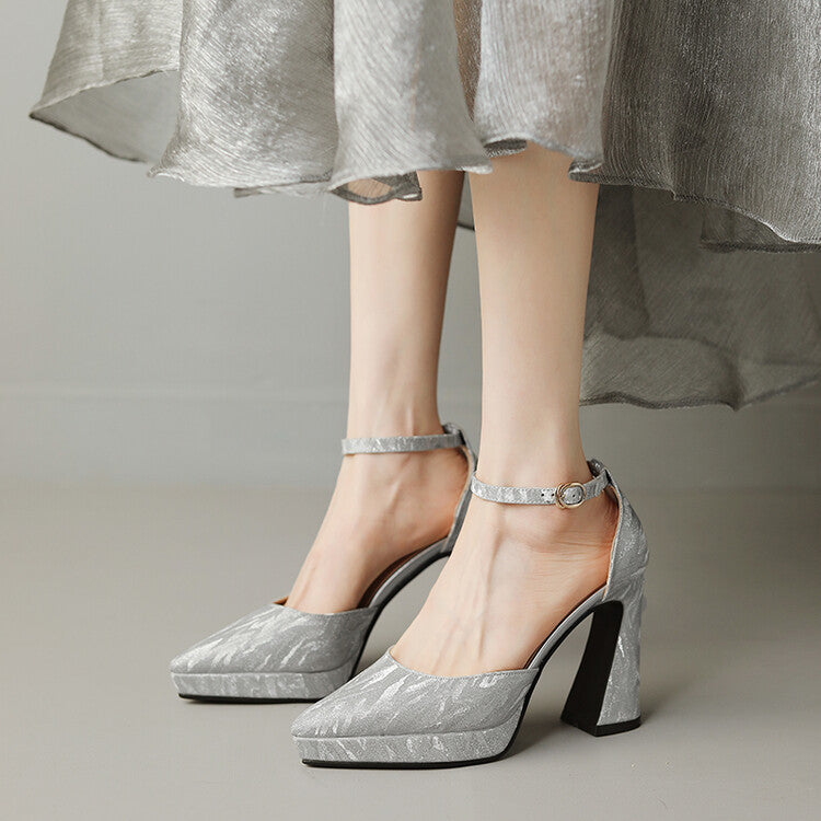 Chic Orthopedic Sandals with Unique Design