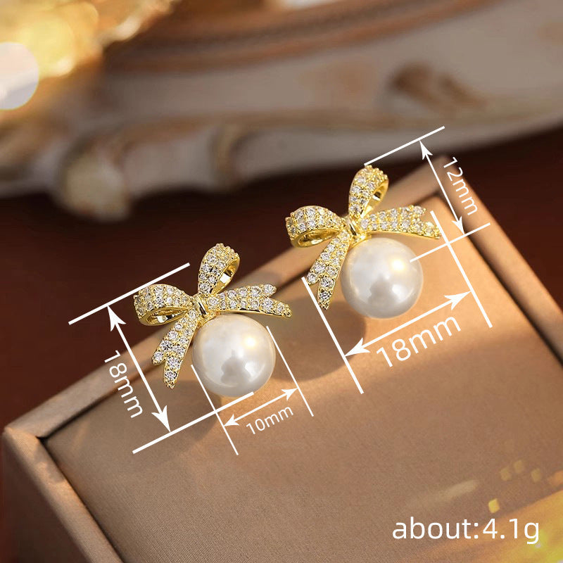 Classic Pearl Earring with Timeless Appeal