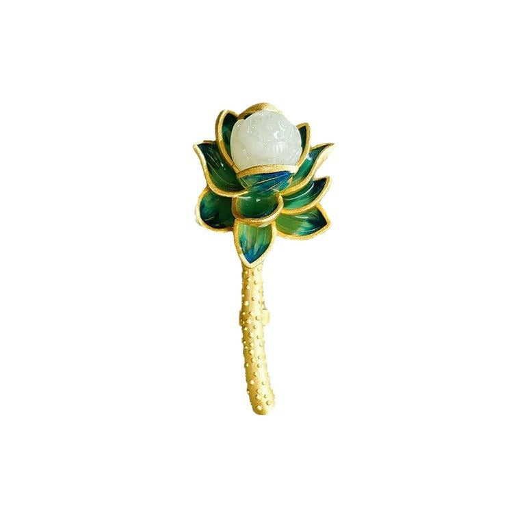 Charming Silver Piece for Any Occasion
