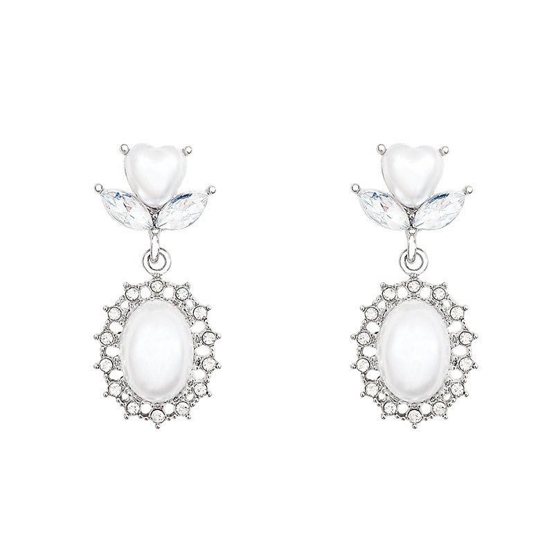 Romantic Pearl Earring for Special Moments