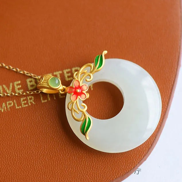 Romantic Gold Necklace for Special Moments