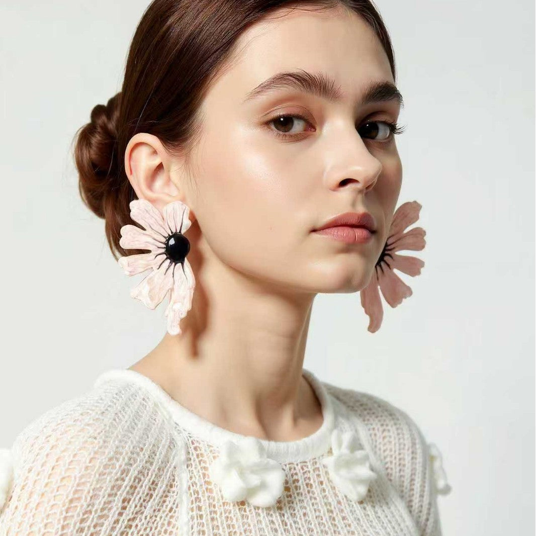 Beautiful Piece with Unique Style