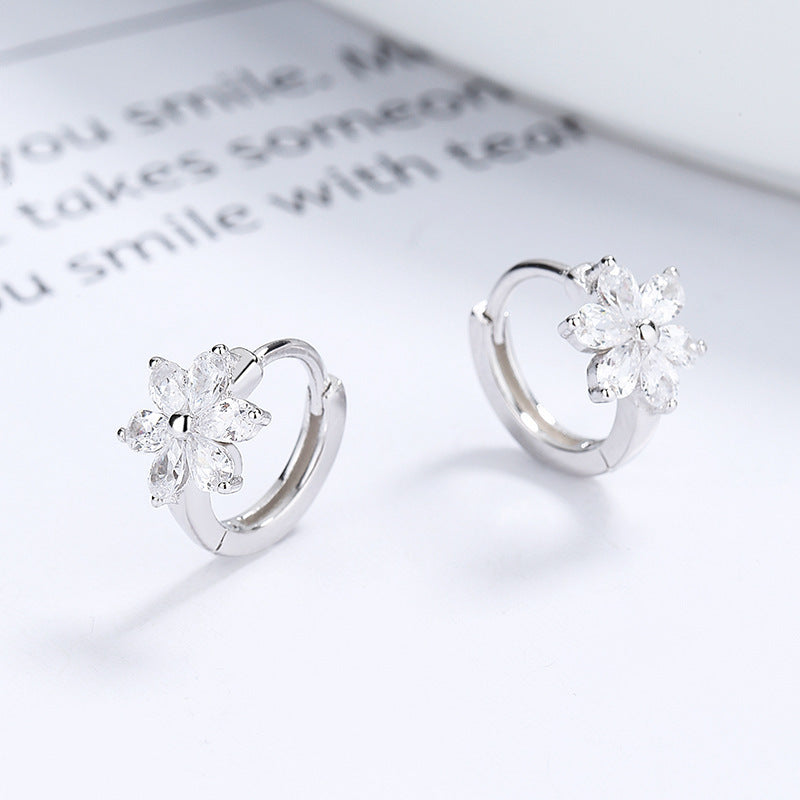 Charming Earring for Any Occasion