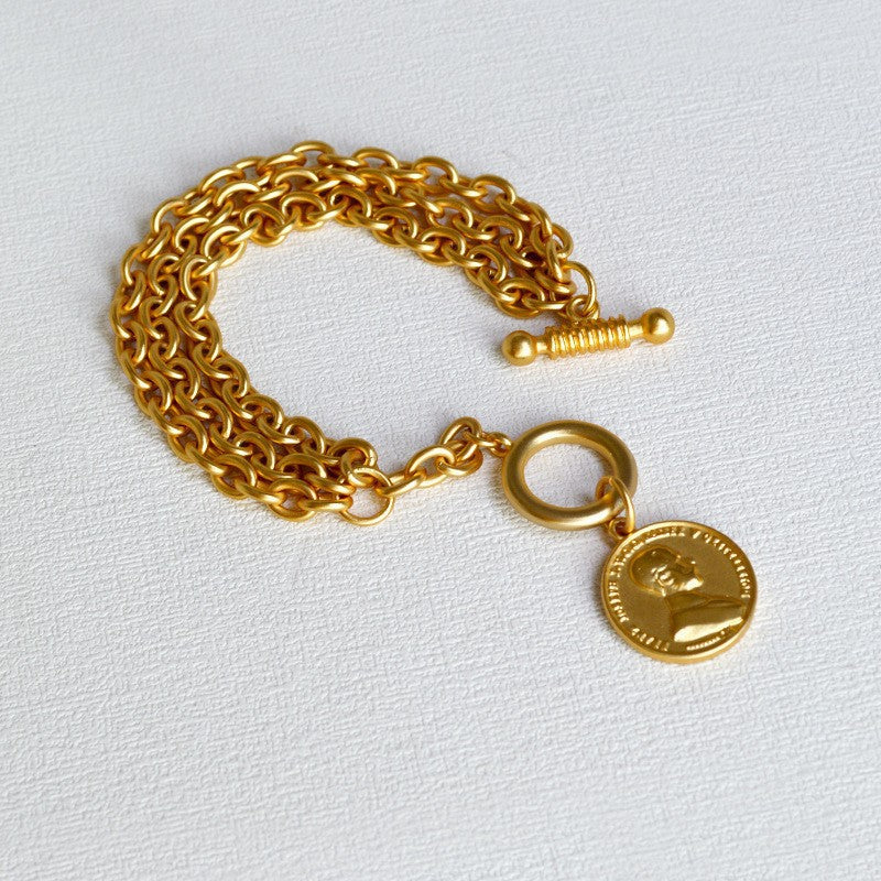 Charming Gold Necklace for Any Occasion