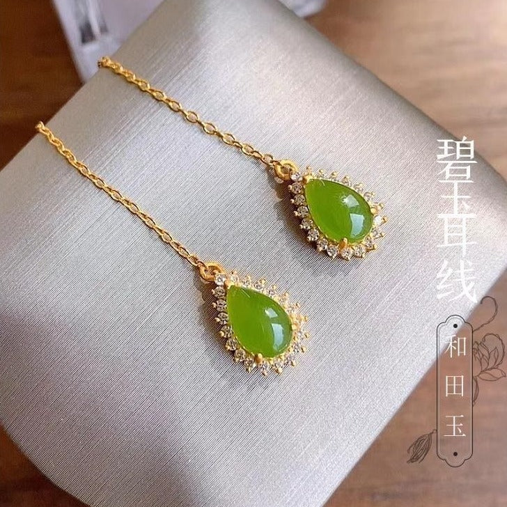 Romantic Gold Earring for Special Moments