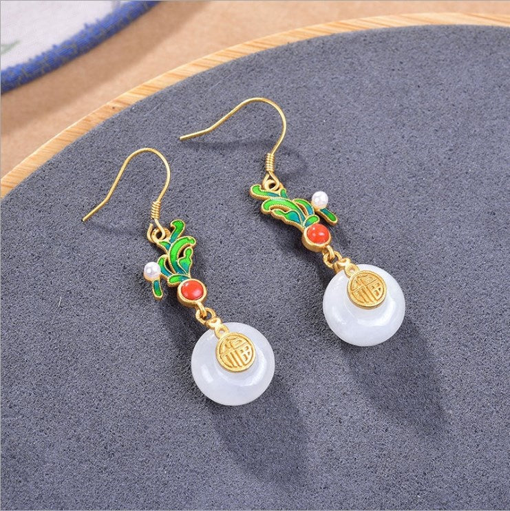 Beautiful Gold Earring with Unique Style
