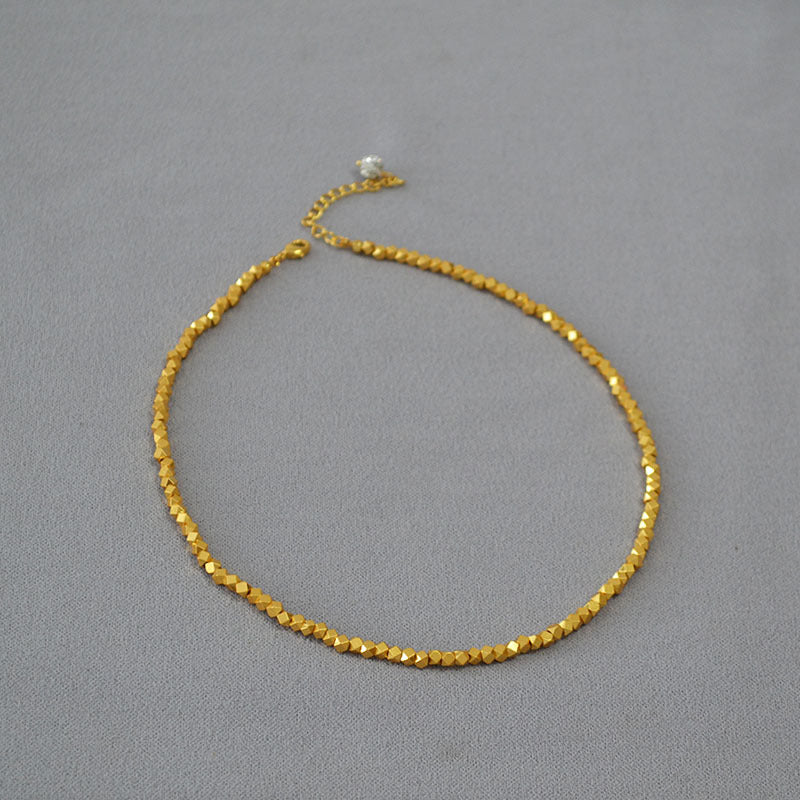 Romantic Gold Necklace for Special Moments