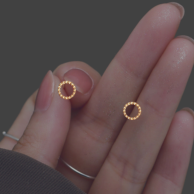 Charming Earring for Any Occasion