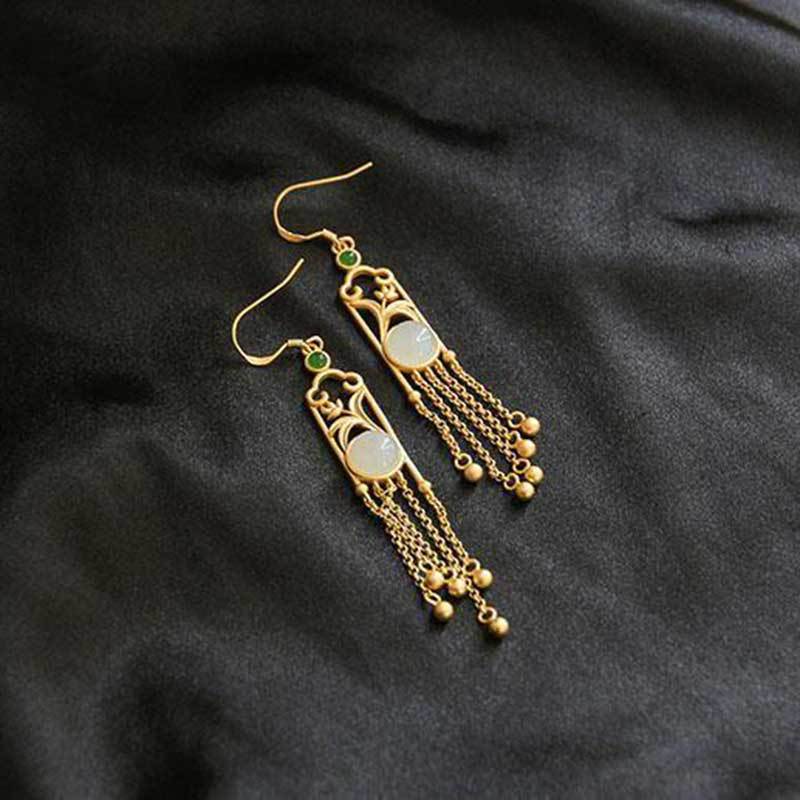 Stunning Gold Earring for Daily Wear