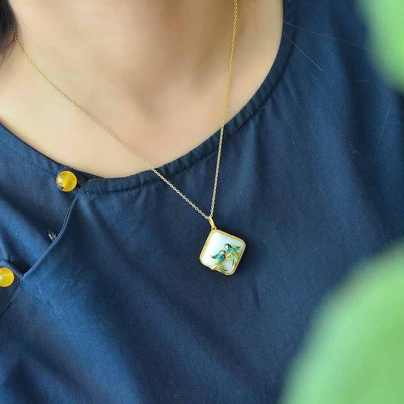 Elegant Silver Necklace for Every Occasion