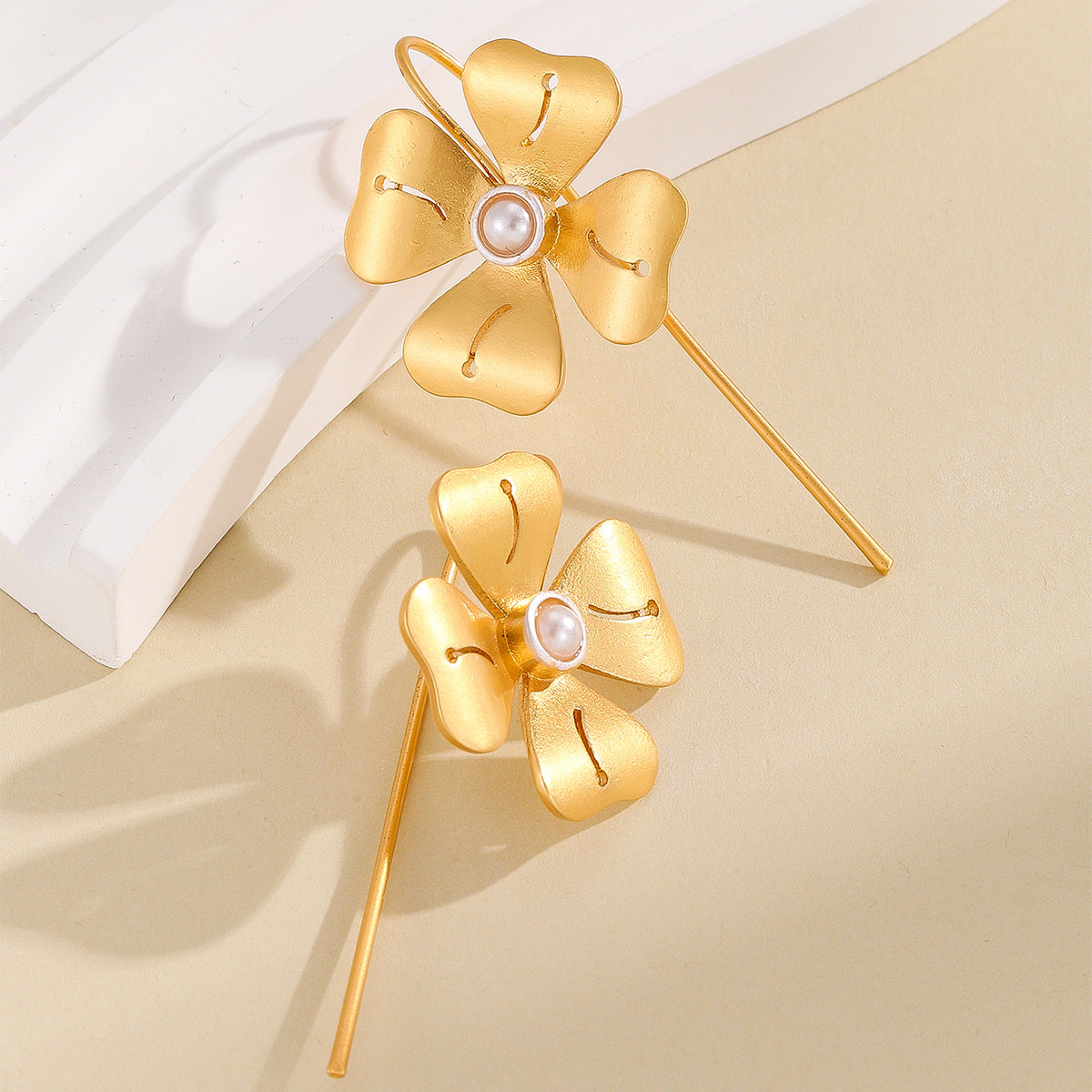 Stunning Gold Earring for Daily Wear
