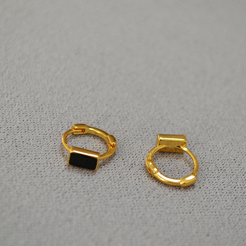 Elegant Gold Earring for Every Occasion
