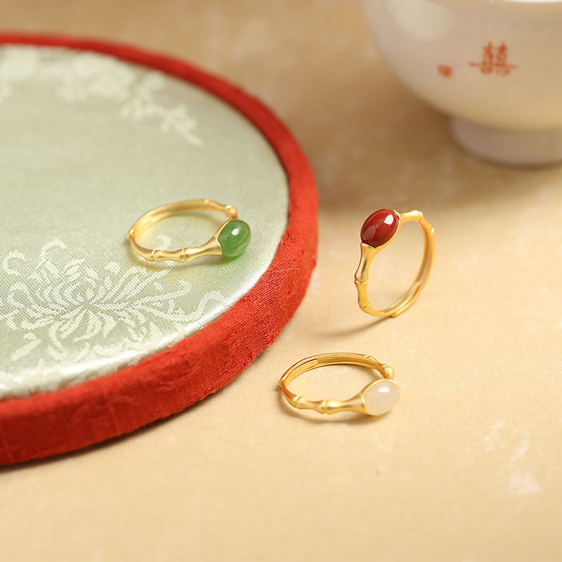 Classic Silver Ring with Timeless Appeal