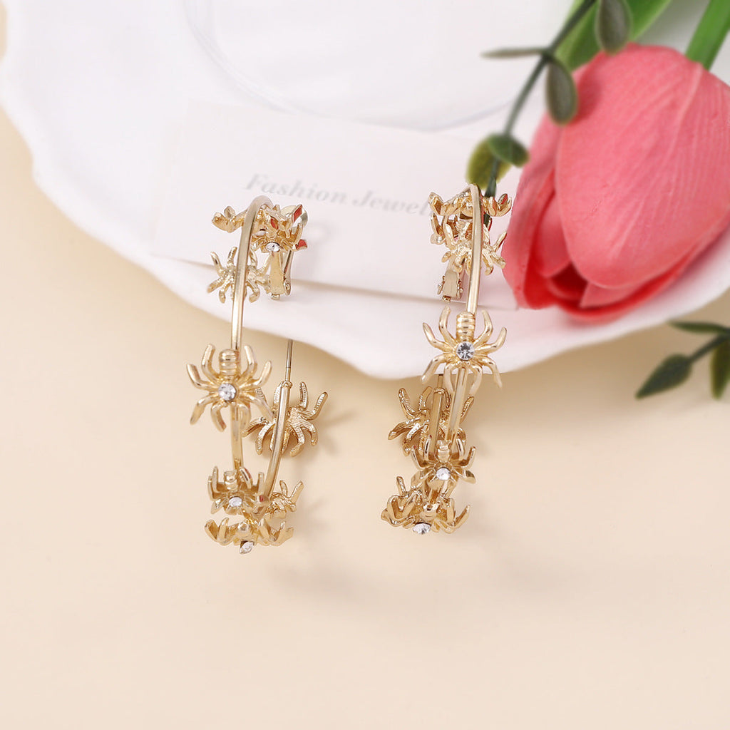 Elegant Gold Earring for Every Occasion